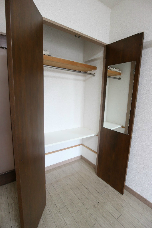 収納　同じ物件の別のお部屋です。