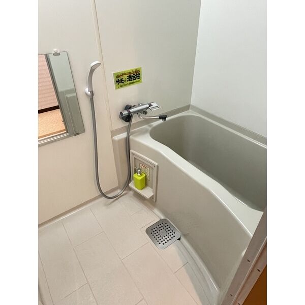 バス・シャワールーム　バス