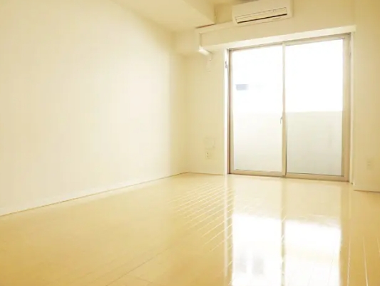 居室・リビング　☆明るい居室☆