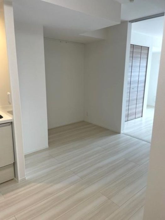 居室・リビング　☆明るい洋室☆