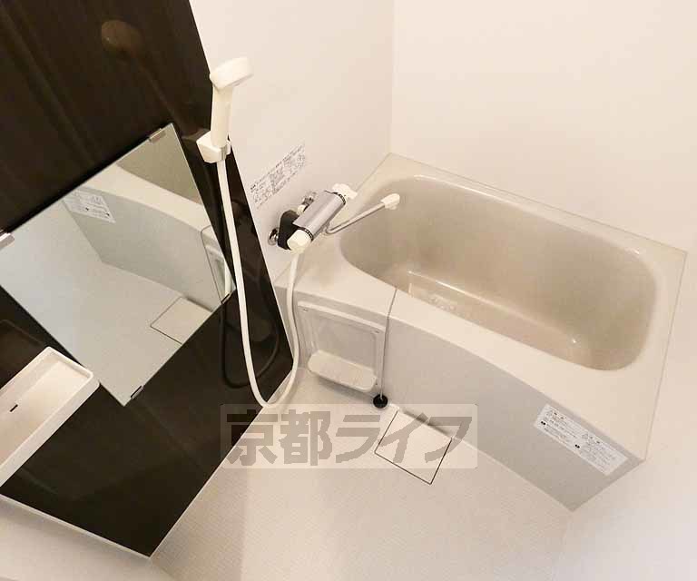 バス・シャワールーム　きれいなお風呂です。