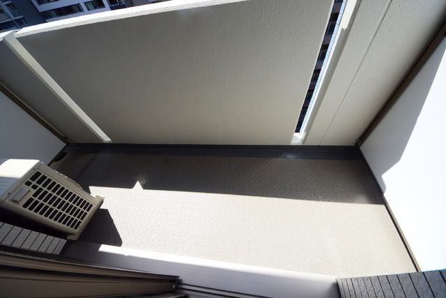 バルコニー　同物件別部屋写真