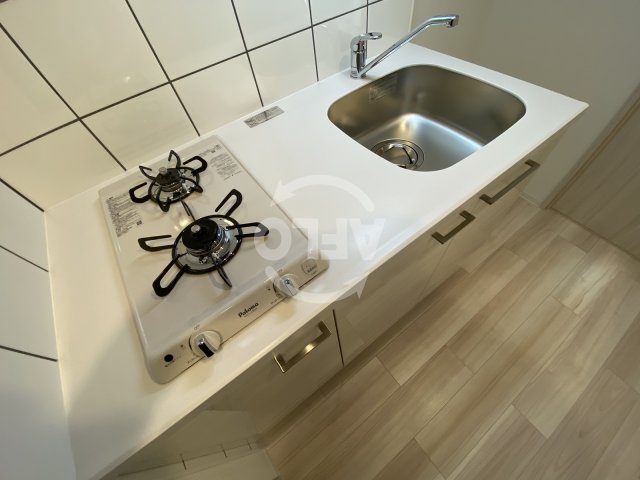 キッチン　エスリード大阪梅田リュクス　システムキッチン