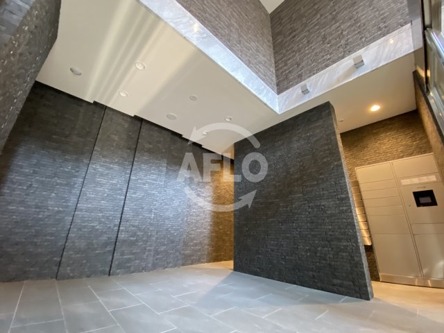 ロビー　エスリード大阪梅田リュクス　ロビー