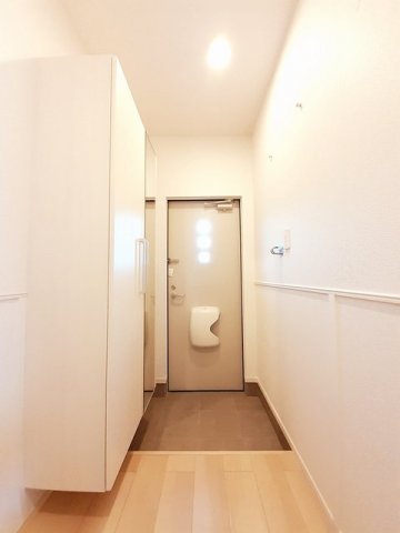 玄関　明るい玄関です