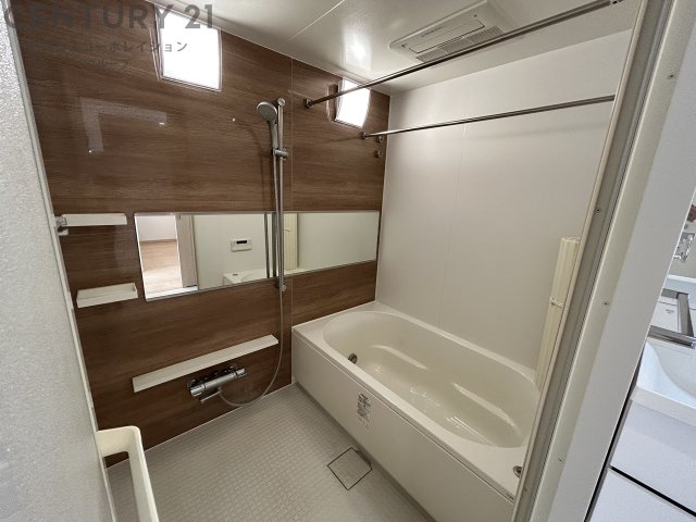 バス・シャワールーム　浴室乾燥・追い炊き機能付きのバスルーム♪