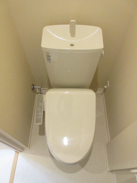 トイレ　☆温水洗浄便座☆