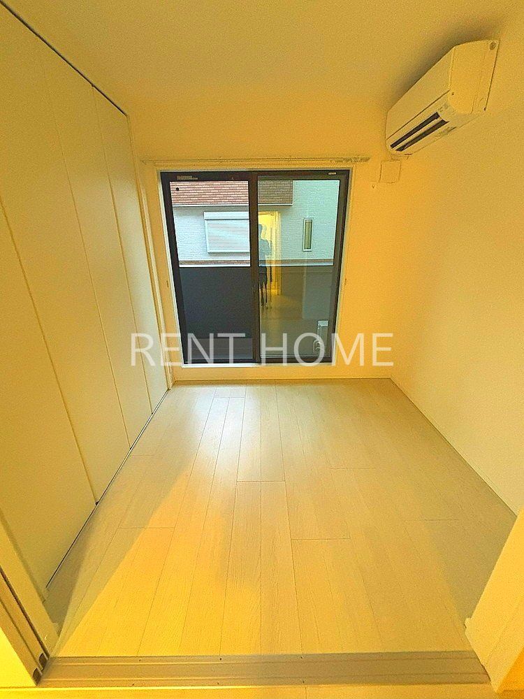 居室・リビング　明るい洋室です。