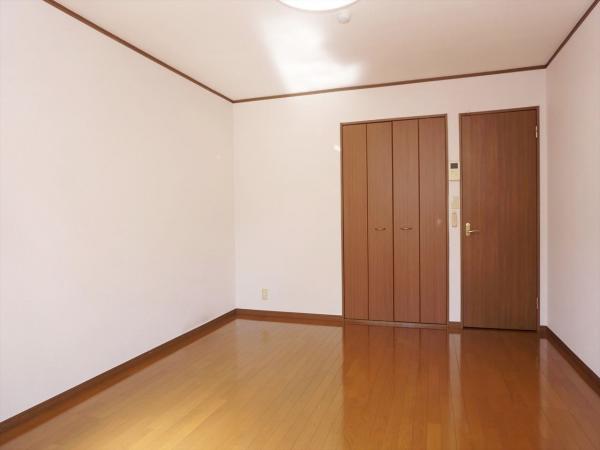 居室・リビング　内装