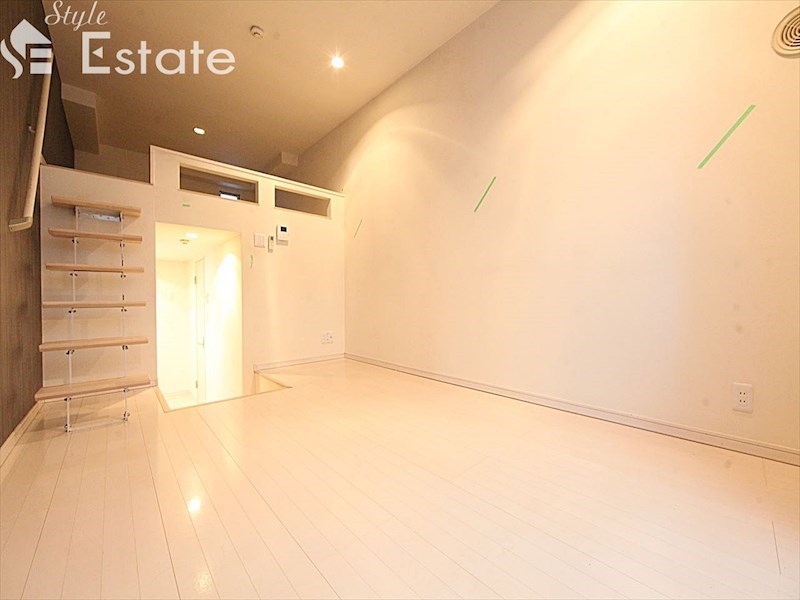 居室・リビング　内装