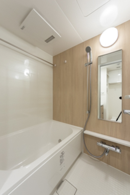バス・シャワールーム　※写真は同タイプ住戸です。
