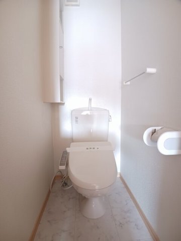 トイレ　清潔感のあるトイレです