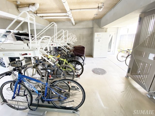 その他共有部分　駐輪場です☆