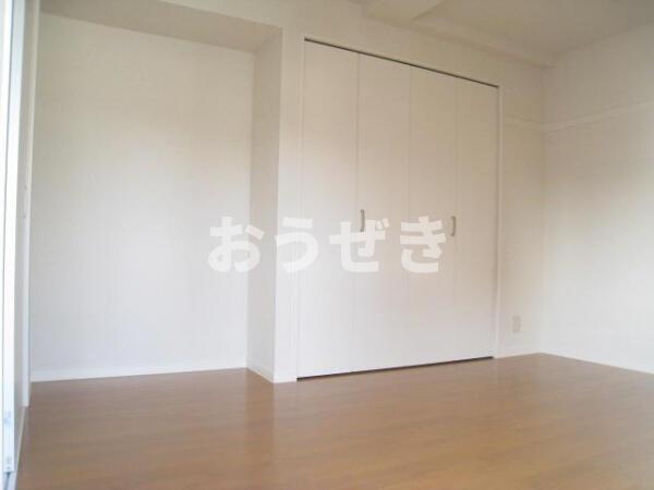 収納　?