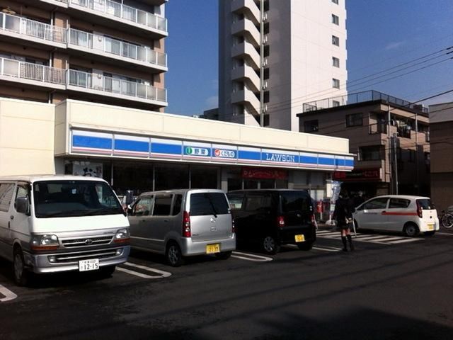コンビニ　ローソン（コンビニ）まで240m