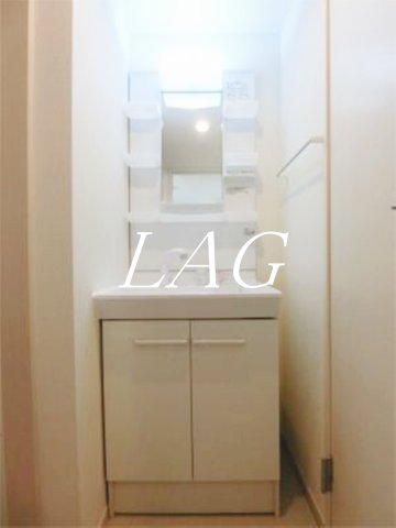 洗面設備　洗面台です。