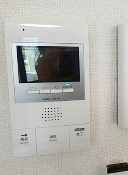 セキュリティ　TVモニター付きインターホンでセキュリティ面も安心☆