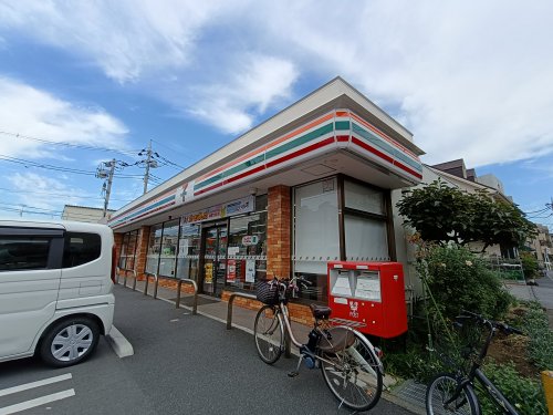 コンビニ　セブン-イレブン 川口朝日３丁目店（コンビニ）まで546m
