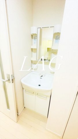 洗面設備　洗面台です。
