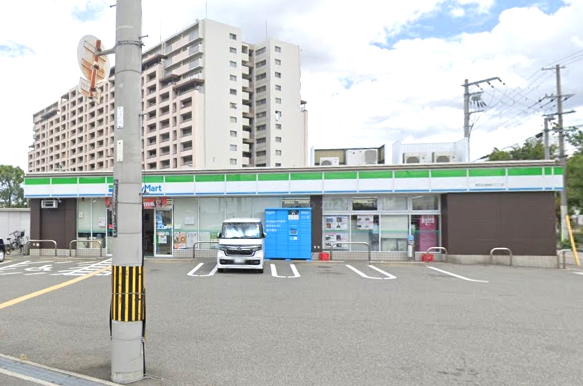コンビニ　ファミリーマート堺百舌鳥梅町三丁店（コンビニ）まで190m
