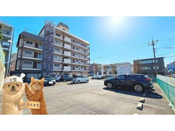 駐車場　駐車場