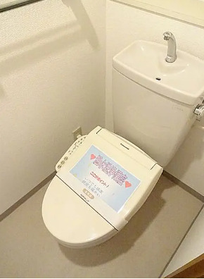 トイレ　写真は同タイプ住居です
