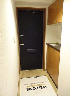 玄関　写真は同タイプ住居です