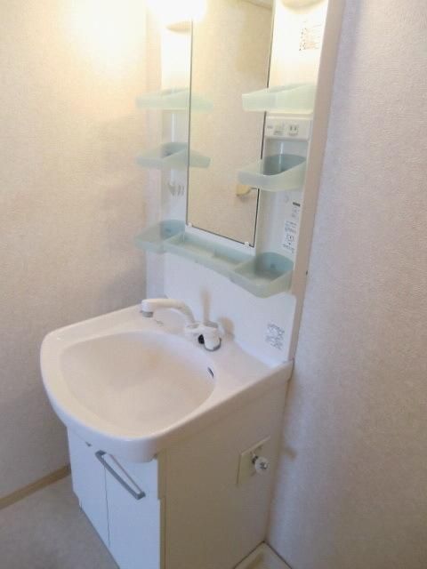 洗面設備　※別号室参考写真です