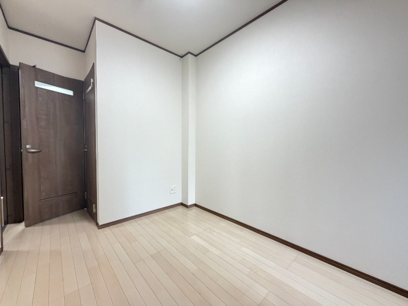居室・リビング　１０２号室の写真