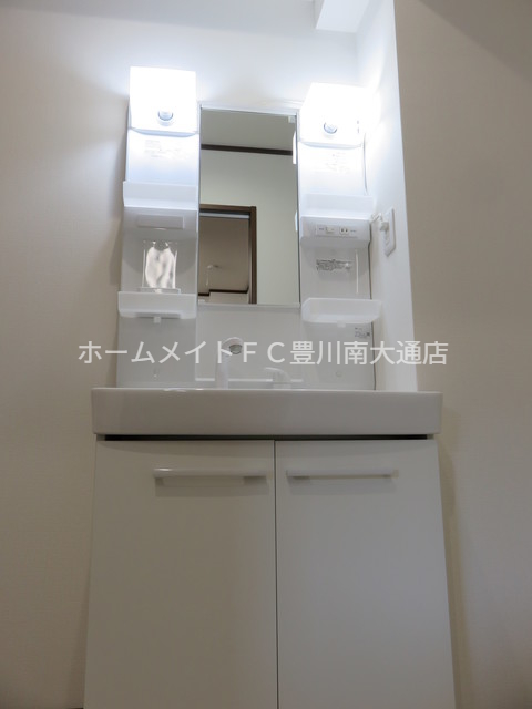 洗面設備　同型別部屋写真