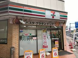 コンビニ　セブンイレブン横浜大口通店（コンビニ）まで154m