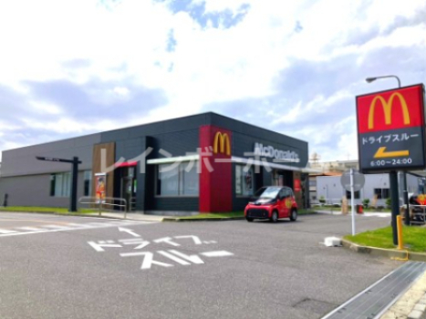 飲食店　マクドナルド 柏酒井根店（飲食店）まで102m