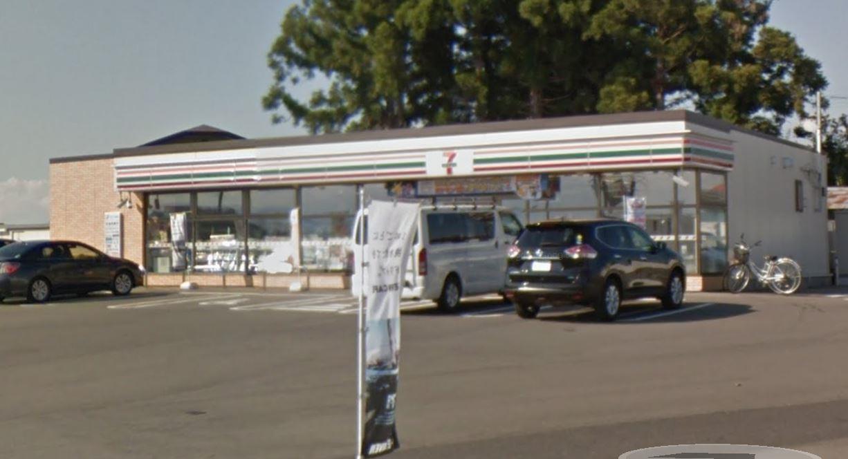 コンビニ　セブン-イレブン 花巻高木店（コンビニ）まで380m