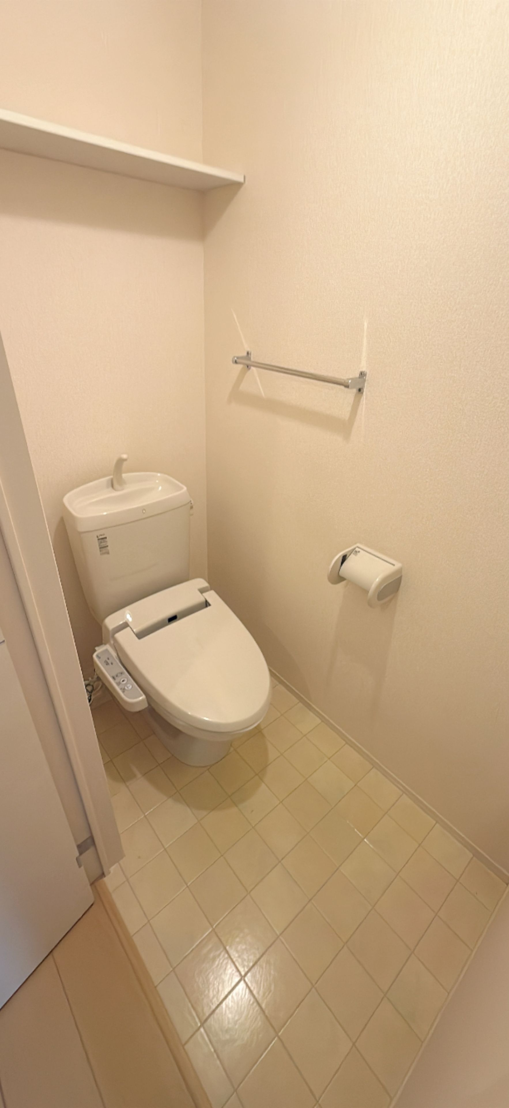 ＪＲ常磐線 いわき駅 徒歩44分 3階建 築14年のトイレ写真
