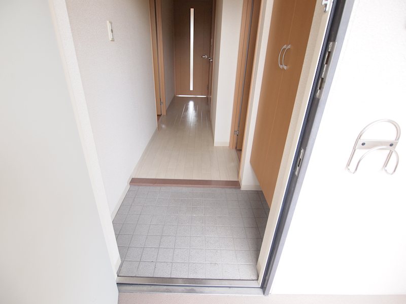 玄関　※同号室写真