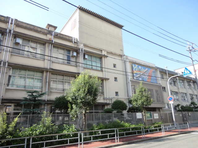 中学校　中島中学校（中学校）まで40m