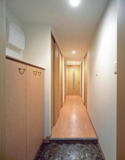 玄関　※別部屋の写真です