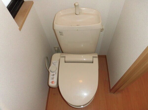 トイレ　図面と現状に相違がある場合には現状を優先