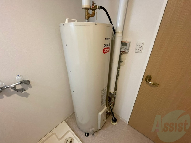 その他設備　電気温水器です。オール電化でお得で安心ですね。