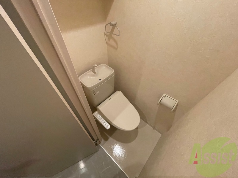 トイレ　トイレです。ウォシュレット付を探している方、おすすめです。