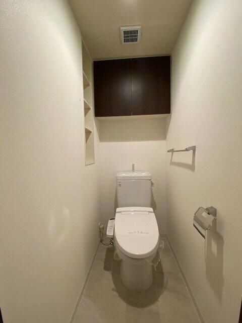 トイレ　※写真は同タイプ住戸です