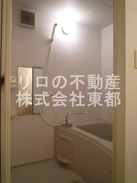 バス・シャワールーム　バストイレ別なのでゆったり癒しのバスタイムを満喫できます♪