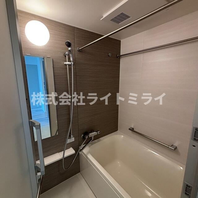 バス・シャワールーム　※写真は同タイプ住戸です。?