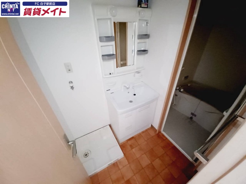 洗面設備　同型タイプのお部屋