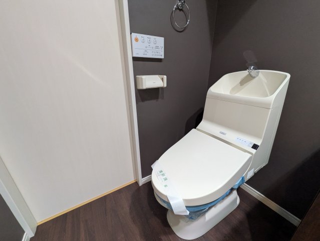 トイレ　MKオリオン名古屋