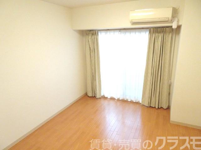 居室・リビング　明るいお部屋です♪