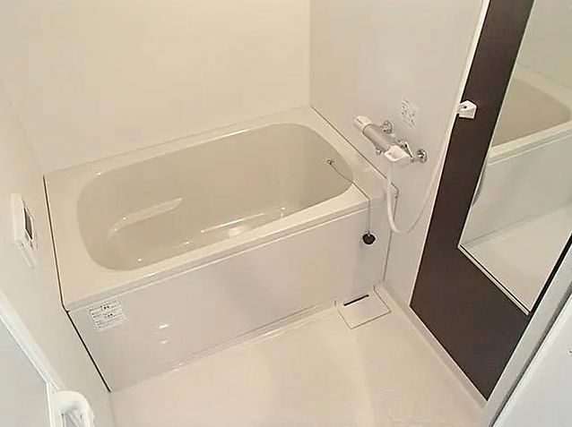 バス・シャワールーム　※別部屋の参考写真です。