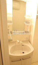 洗面設備　使いやすい独立洗面台☆