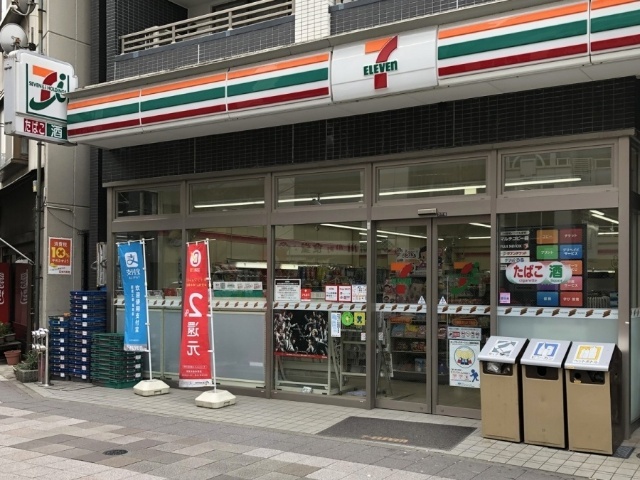 コンビニ　セブンイレブン中央区新川２丁目店（コンビニ）まで191m