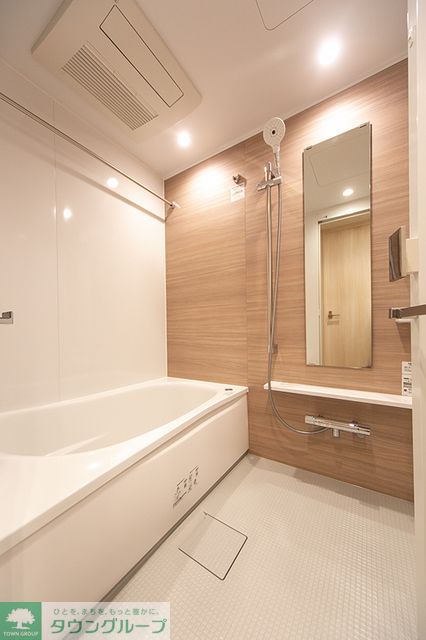 バス・シャワールーム　※写真は同タイプ住戸です。